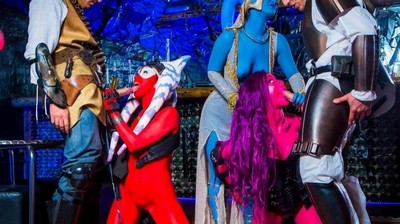 Японское мужчина женщина мужчина