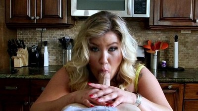 Короткие волосы маленькая грудь