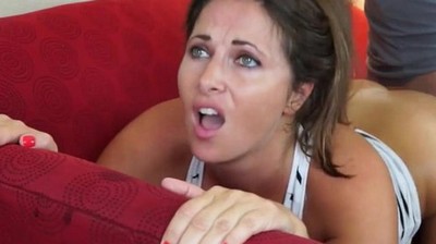 Насилуют жестко против воли